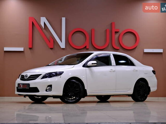 Белый Тойота Королла, объемом двигателя 1.6 л и пробегом 119 тыс. км за 7900 $, фото 1 на Automoto.ua