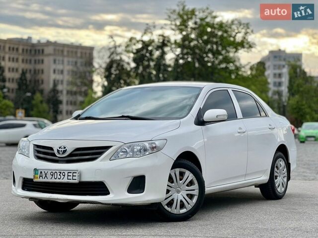 Белый Тойота Королла, объемом двигателя 1.6 л и пробегом 165 тыс. км за 8300 $, фото 1 на Automoto.ua