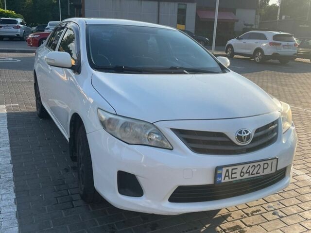 Білий Тойота Королла, об'ємом двигуна 1.33 л та пробігом 226 тис. км за 7150 $, фото 1 на Automoto.ua