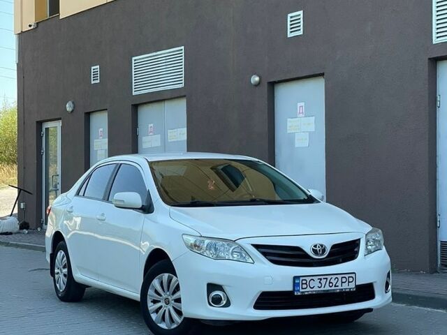 Белый Тойота Королла, объемом двигателя 1.3 л и пробегом 281 тыс. км за 6300 $, фото 1 на Automoto.ua