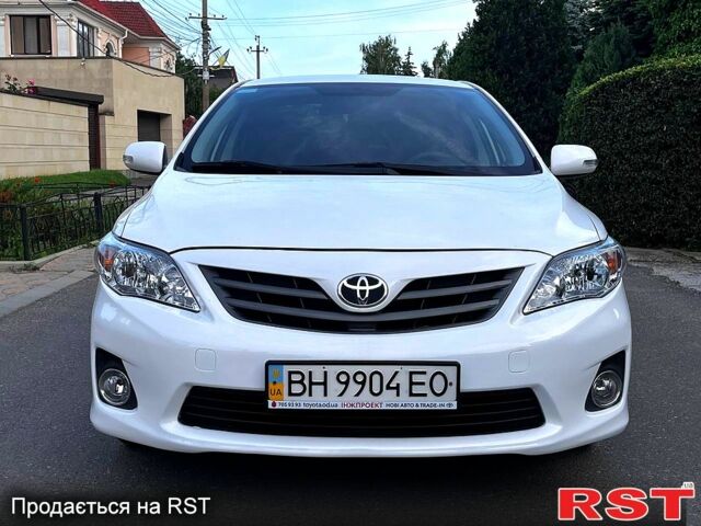 Белый Тойота Королла, объемом двигателя 1.6 л и пробегом 125 тыс. км за 7900 $, фото 1 на Automoto.ua