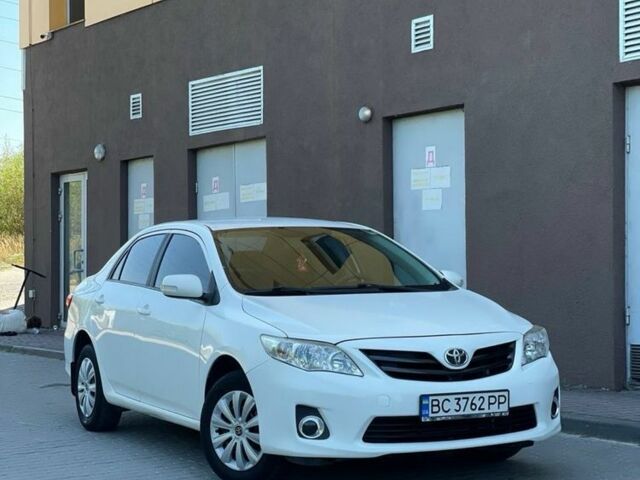 Белый Тойота Королла, объемом двигателя 1.3 л и пробегом 280 тыс. км за 5999 $, фото 1 на Automoto.ua