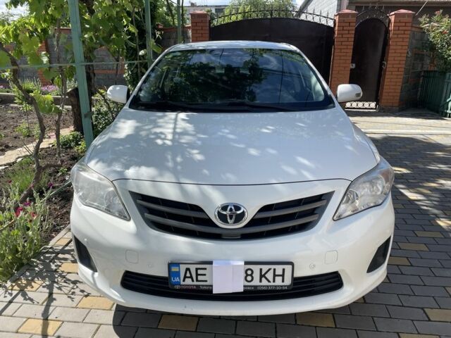Белый Тойота Королла, объемом двигателя 1.3 л и пробегом 107 тыс. км за 9000 $, фото 1 на Automoto.ua