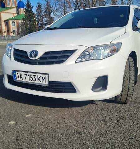 Белый Тойота Королла, объемом двигателя 1.6 л и пробегом 194 тыс. км за 8500 $, фото 1 на Automoto.ua