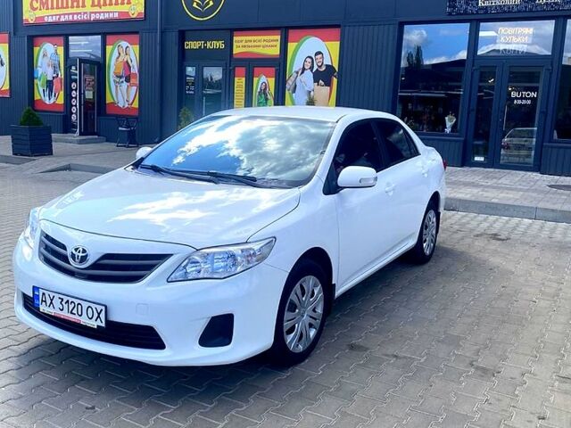 Белый Тойота Королла, объемом двигателя 1.6 л и пробегом 162 тыс. км за 9600 $, фото 1 на Automoto.ua