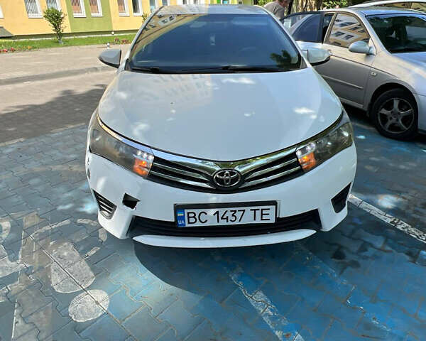 Белый Тойота Королла, объемом двигателя 1.33 л и пробегом 233 тыс. км за 6000 $, фото 1 на Automoto.ua