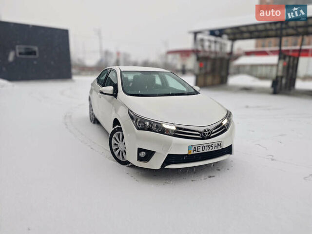 Белый Тойота Королла, объемом двигателя 1.6 л и пробегом 141 тыс. км за 10999 $, фото 1 на Automoto.ua