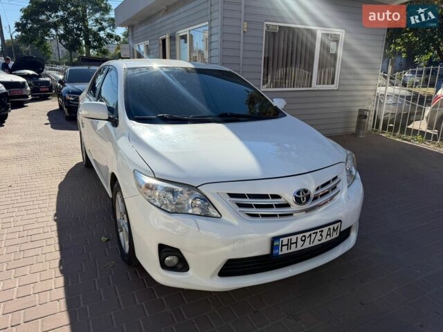 Белый Тойота Королла, объемом двигателя 1.36 л и пробегом 259 тыс. км за 8900 $, фото 1 на Automoto.ua