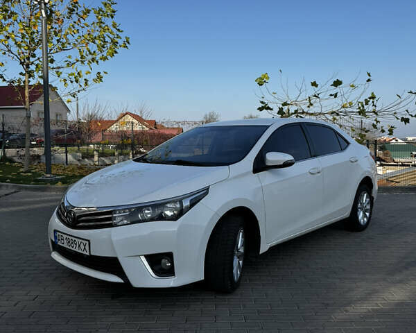 Белый Тойота Королла, объемом двигателя 1.6 л и пробегом 220 тыс. км за 10499 $, фото 1 на Automoto.ua