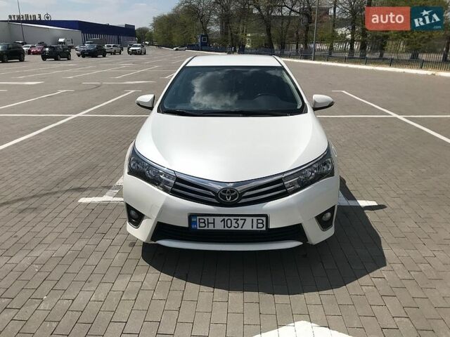 Белый Тойота Королла, объемом двигателя 1.6 л и пробегом 141 тыс. км за 12300 $, фото 1 на Automoto.ua