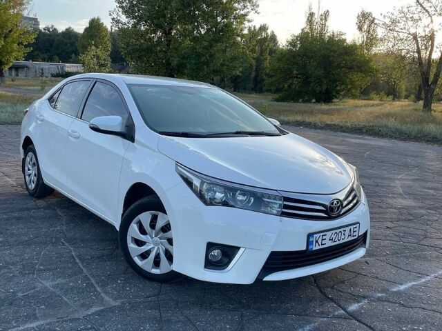 Белый Тойота Королла, объемом двигателя 1.6 л и пробегом 92 тыс. км за 11500 $, фото 1 на Automoto.ua