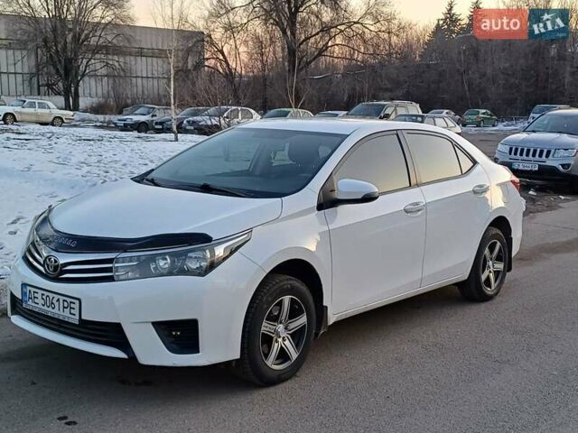 Белый Тойота Королла, объемом двигателя 1.33 л и пробегом 138 тыс. км за 9000 $, фото 1 на Automoto.ua