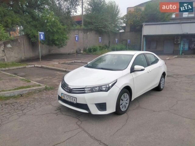 Белый Тойота Королла, объемом двигателя 1.33 л и пробегом 155 тыс. км за 7900 $, фото 1 на Automoto.ua