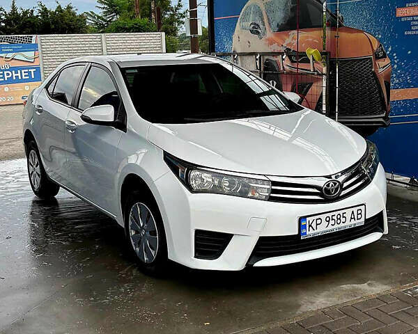 Білий Тойота Королла, об'ємом двигуна 1.33 л та пробігом 86 тис. км за 13000 $, фото 1 на Automoto.ua