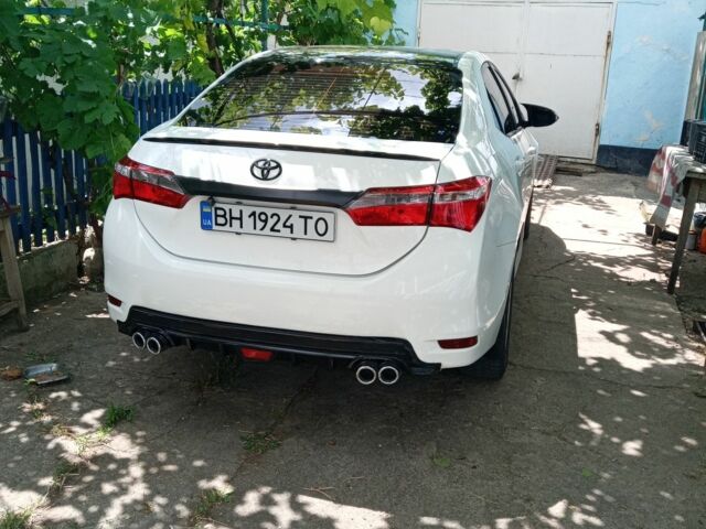 Белый Тойота Королла, объемом двигателя 1.3 л и пробегом 102 тыс. км за 9700 $, фото 1 на Automoto.ua