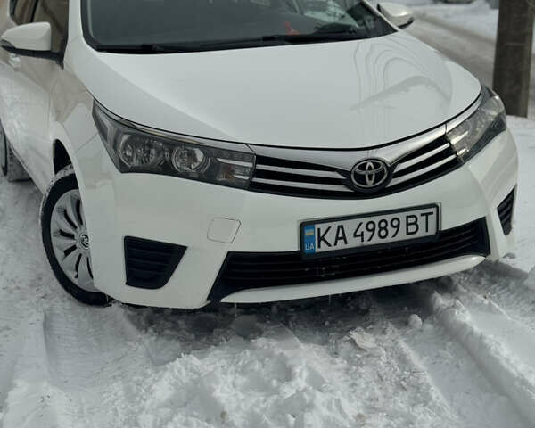 Білий Тойота Королла, об'ємом двигуна 1.3 л та пробігом 207 тис. км за 6700 $, фото 1 на Automoto.ua