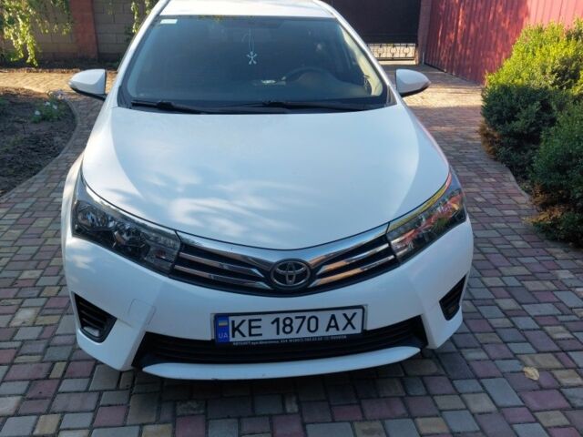 Білий Тойота Королла, об'ємом двигуна 1.6 л та пробігом 145 тис. км за 10000 $, фото 1 на Automoto.ua