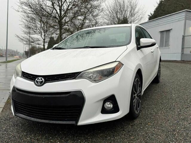 Белый Тойота Королла, объемом двигателя 1.8 л и пробегом 84 тыс. км за 1800 $, фото 1 на Automoto.ua