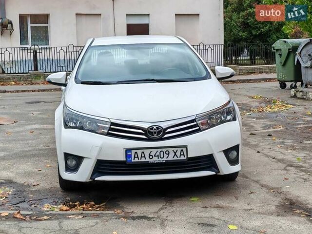 Білий Тойота Королла, об'ємом двигуна 1.6 л та пробігом 227 тис. км за 8900 $, фото 1 на Automoto.ua