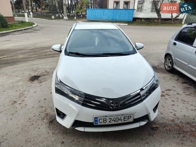 Белый Тойота Королла, объемом двигателя 1.6 л и пробегом 235 тыс. км за 8500 $, фото 1 на Automoto.ua