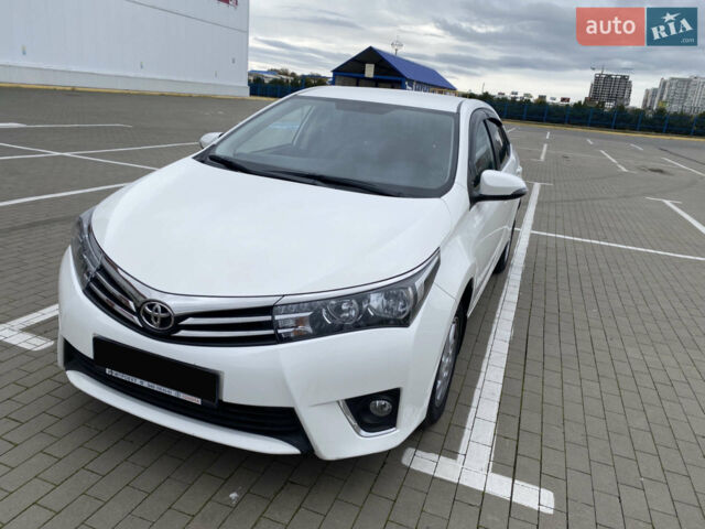 Білий Тойота Королла, об'ємом двигуна 1.6 л та пробігом 101 тис. км за 14000 $, фото 1 на Automoto.ua
