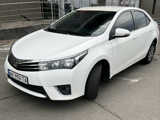 Белый Тойота Королла, объемом двигателя 1.3 л и пробегом 154 тыс. км за 11000 $, фото 1 на Automoto.ua