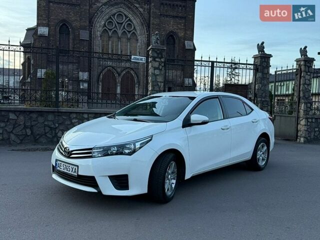 Белый Тойота Королла, объемом двигателя 1.6 л и пробегом 185 тыс. км за 11999 $, фото 1 на Automoto.ua