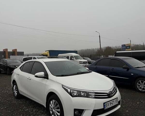 Белый Тойота Королла, объемом двигателя 1.6 л и пробегом 158 тыс. км за 10900 $, фото 1 на Automoto.ua