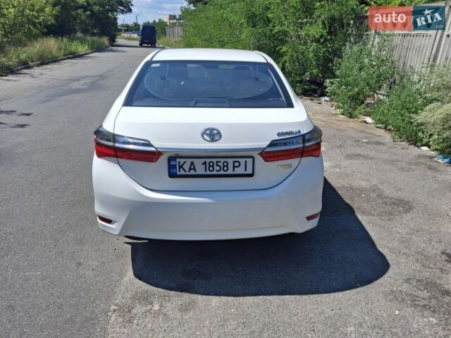 Белый Тойота Королла, объемом двигателя 1.6 л и пробегом 102 тыс. км за 15500 $, фото 1 на Automoto.ua