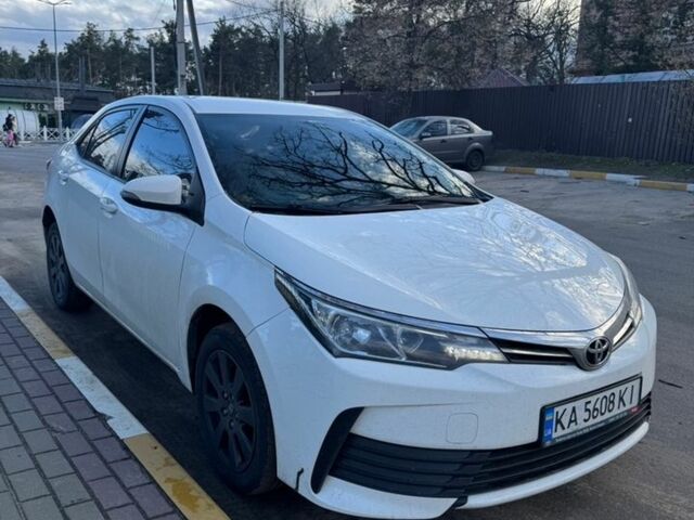 Белый Тойота Королла, объемом двигателя 1.6 л и пробегом 140 тыс. км за 10999 $, фото 1 на Automoto.ua