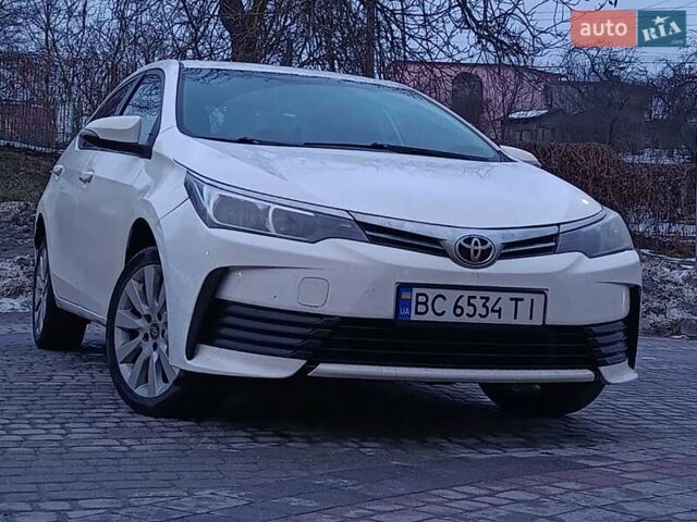 Белый Тойота Королла, объемом двигателя 1.6 л и пробегом 196 тыс. км за 5999 $, фото 1 на Automoto.ua