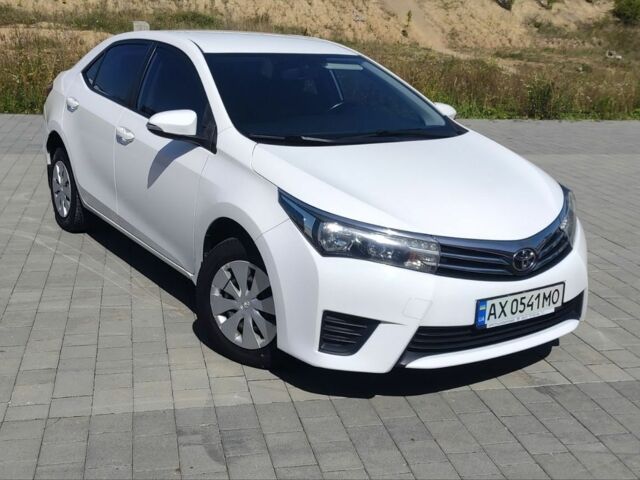 Білий Тойота Королла, об'ємом двигуна 1.3 л та пробігом 126 тис. км за 10500 $, фото 1 на Automoto.ua