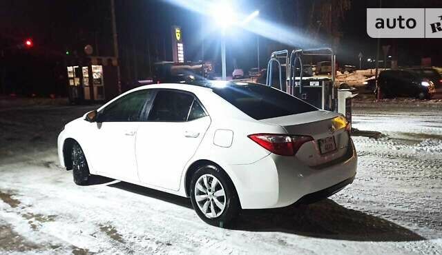 Белый Тойота Королла, объемом двигателя 1.8 л и пробегом 150 тыс. км за 10900 $, фото 1 на Automoto.ua