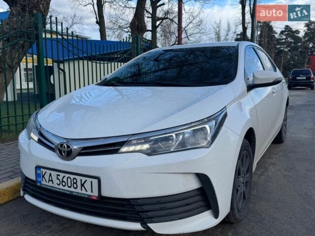 Білий Тойота Королла, об'ємом двигуна 1.6 л та пробігом 140 тис. км за 13000 $, фото 1 на Automoto.ua