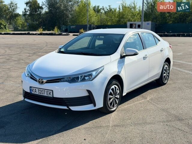 Белый Тойота Королла, объемом двигателя 1.6 л и пробегом 179 тыс. км за 9800 $, фото 1 на Automoto.ua