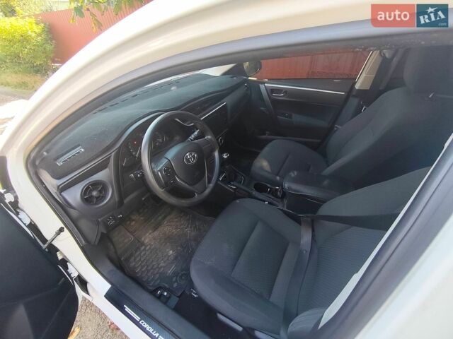 Белый Тойота Королла, объемом двигателя 1.33 л и пробегом 73 тыс. км за 12200 $, фото 1 на Automoto.ua