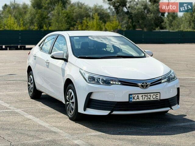 Белый Тойота Королла, объемом двигателя 1.6 л и пробегом 173 тыс. км за 10850 $, фото 1 на Automoto.ua