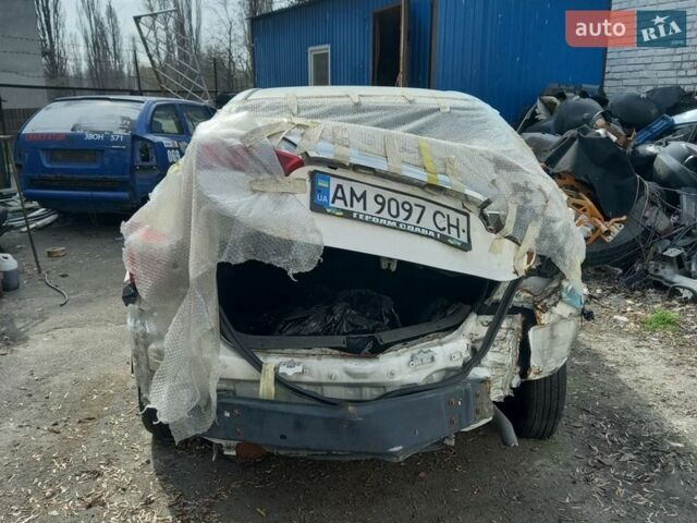 Белый Тойота Королла, объемом двигателя 1.33 л и пробегом 433 тыс. км за 2700 $, фото 1 на Automoto.ua