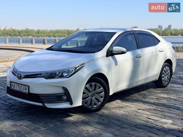 Белый Тойота Королла, объемом двигателя 1.6 л и пробегом 199 тыс. км за 12500 $, фото 1 на Automoto.ua