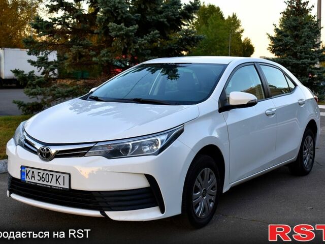 Тойота Королла 2017 у Києві на Automoto.ua Білий Тойота Королла, об'ємом двигуна 1.6 л та пробігом 187 тис. км за 9900 $, фото 1 на Automoto.ua