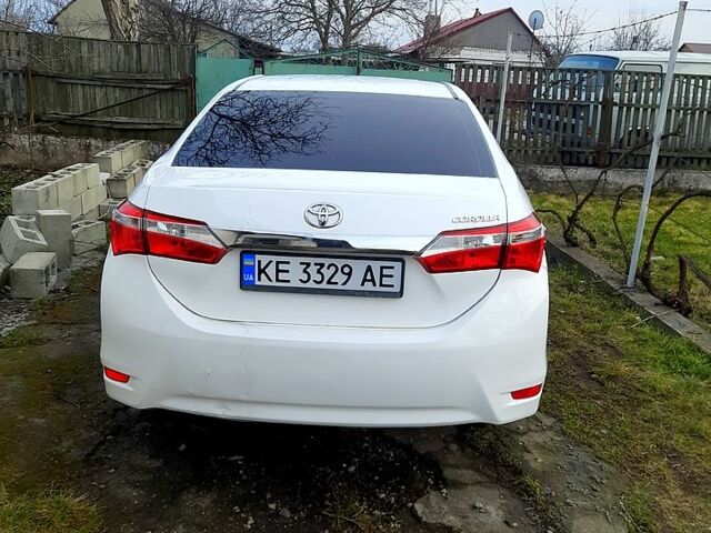 Белый Тойота Королла, объемом двигателя 1.6 л и пробегом 240 тыс. км за 9900 $, фото 1 на Automoto.ua