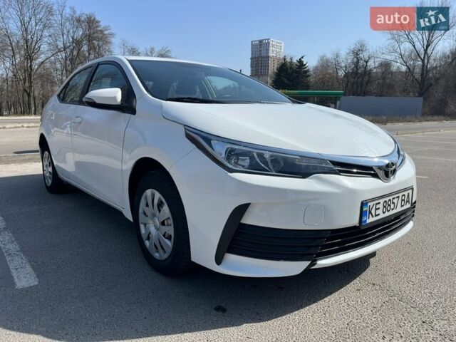 Белый Тойота Королла, объемом двигателя 1.6 л и пробегом 224 тыс. км за 11500 $, фото 1 на Automoto.ua