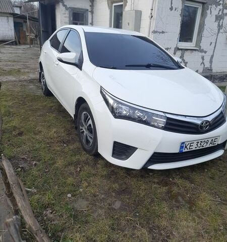 Белый Тойота Королла, объемом двигателя 1.6 л и пробегом 240 тыс. км за 9900 $, фото 1 на Automoto.ua