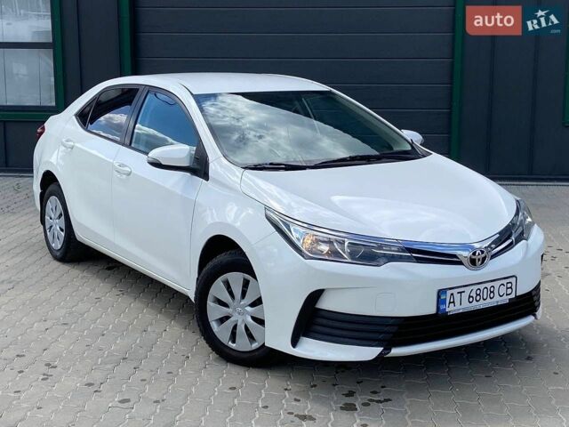 Белый Тойота Королла, объемом двигателя 1.3 л и пробегом 150 тыс. км за 9400 $, фото 1 на Automoto.ua
