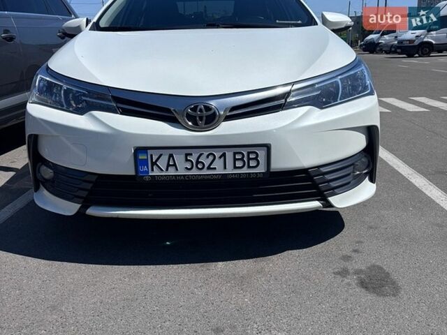 Белый Тойота Королла, объемом двигателя 1.6 л и пробегом 132 тыс. км за 14800 $, фото 1 на Automoto.ua