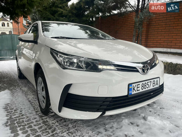 Белый Тойота Королла, объемом двигателя 1.6 л и пробегом 224 тыс. км за 11300 $, фото 1 на Automoto.ua