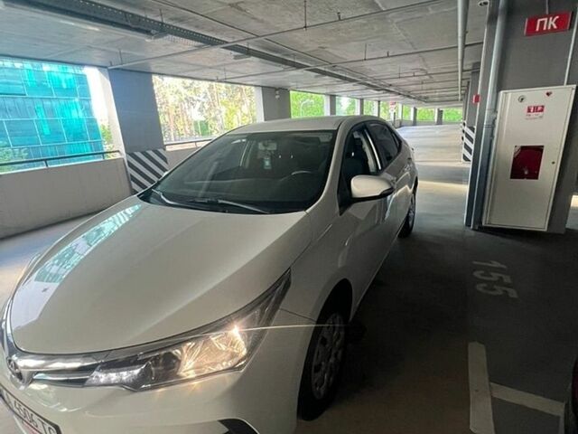 Білий Тойота Королла, об'ємом двигуна 1.6 л та пробігом 153 тис. км за 13500 $, фото 1 на Automoto.ua
