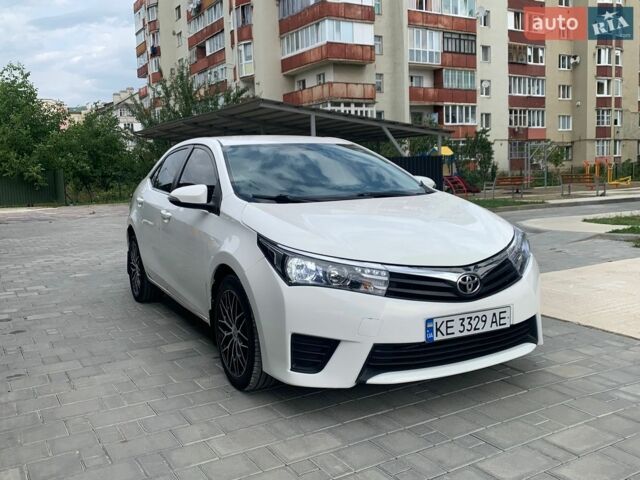 Белый Тойота Королла, объемом двигателя 1.6 л и пробегом 247 тыс. км за 10500 $, фото 1 на Automoto.ua