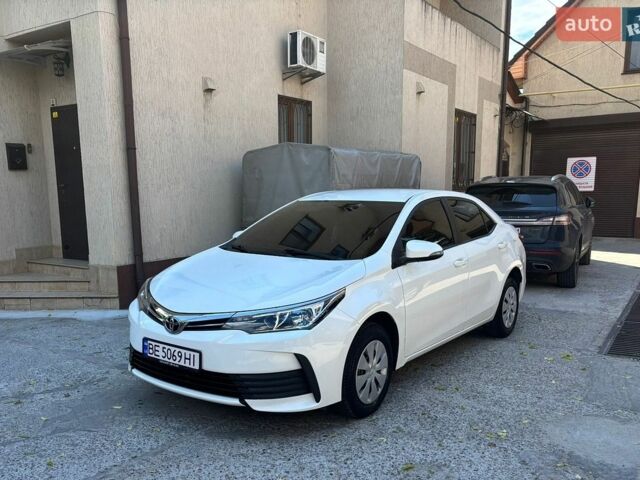 Білий Тойота Королла, об'ємом двигуна 1.33 л та пробігом 90 тис. км за 11900 $, фото 1 на Automoto.ua