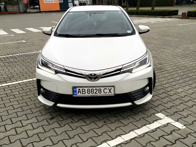 Белый Тойота Королла, объемом двигателя 1.6 л и пробегом 168 тыс. км за 15000 $, фото 1 на Automoto.ua